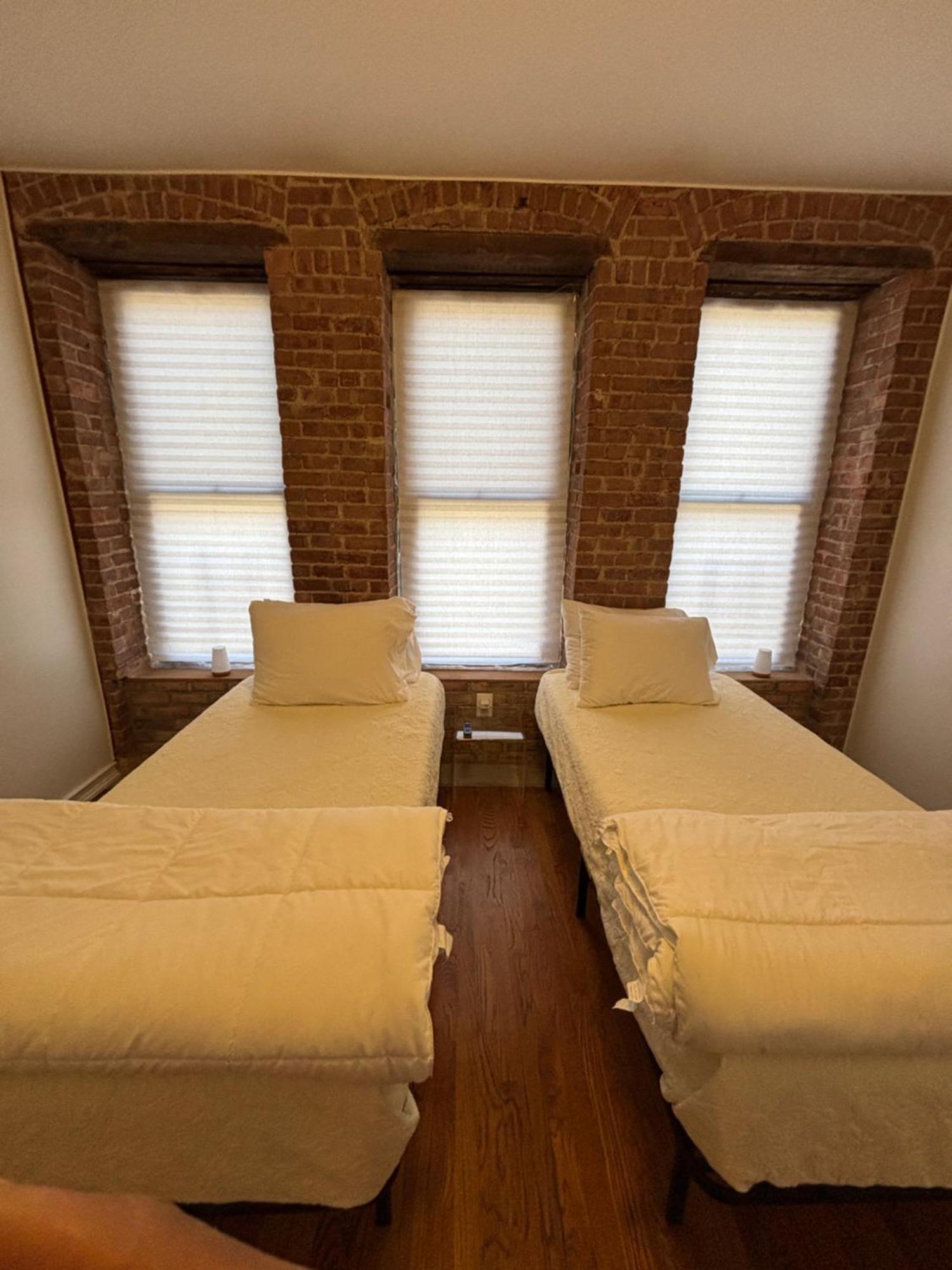 Private Bedroom And Private Bath New York Exterior photo