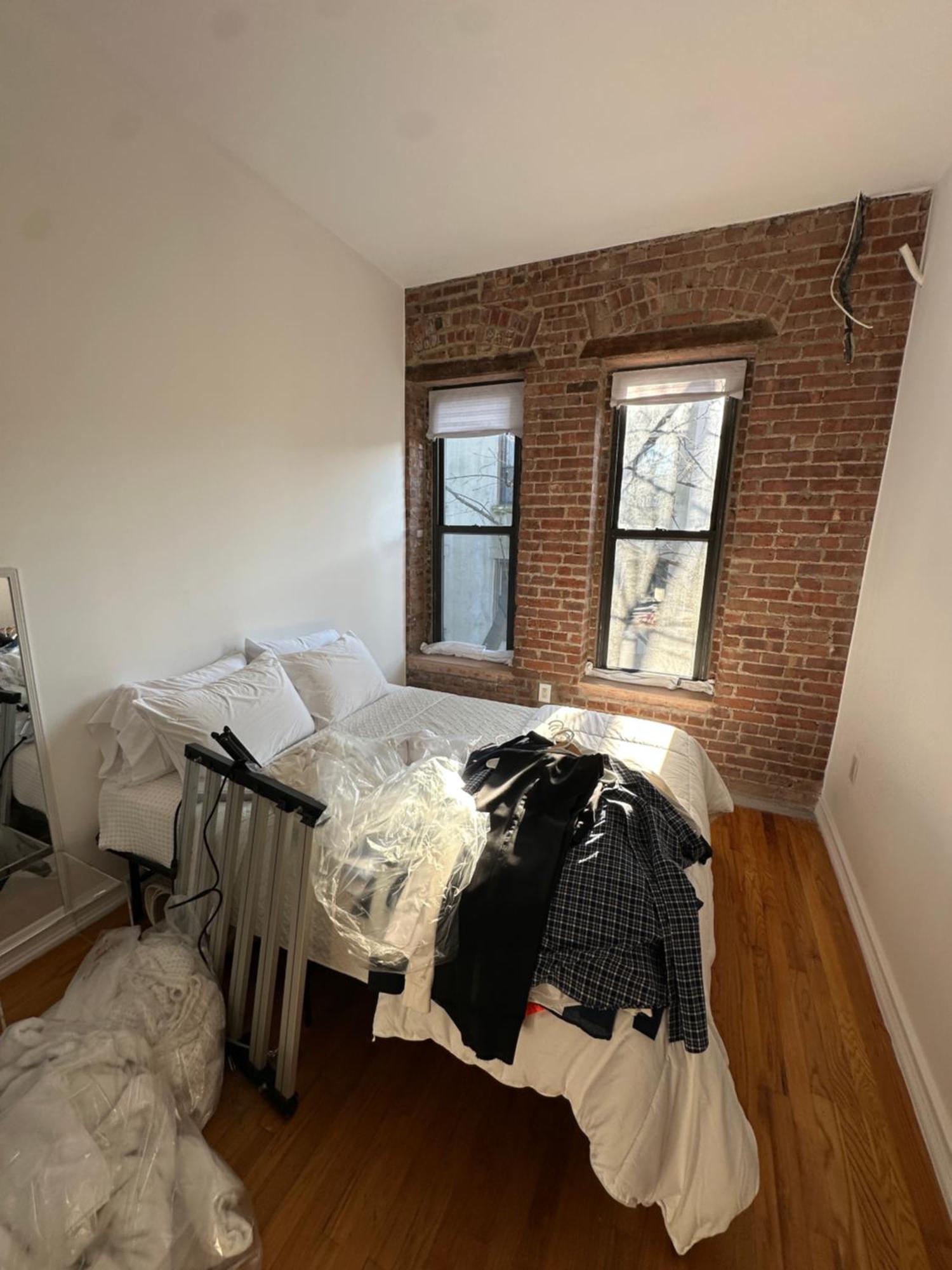 Private Bedroom And Private Bath New York Exterior photo